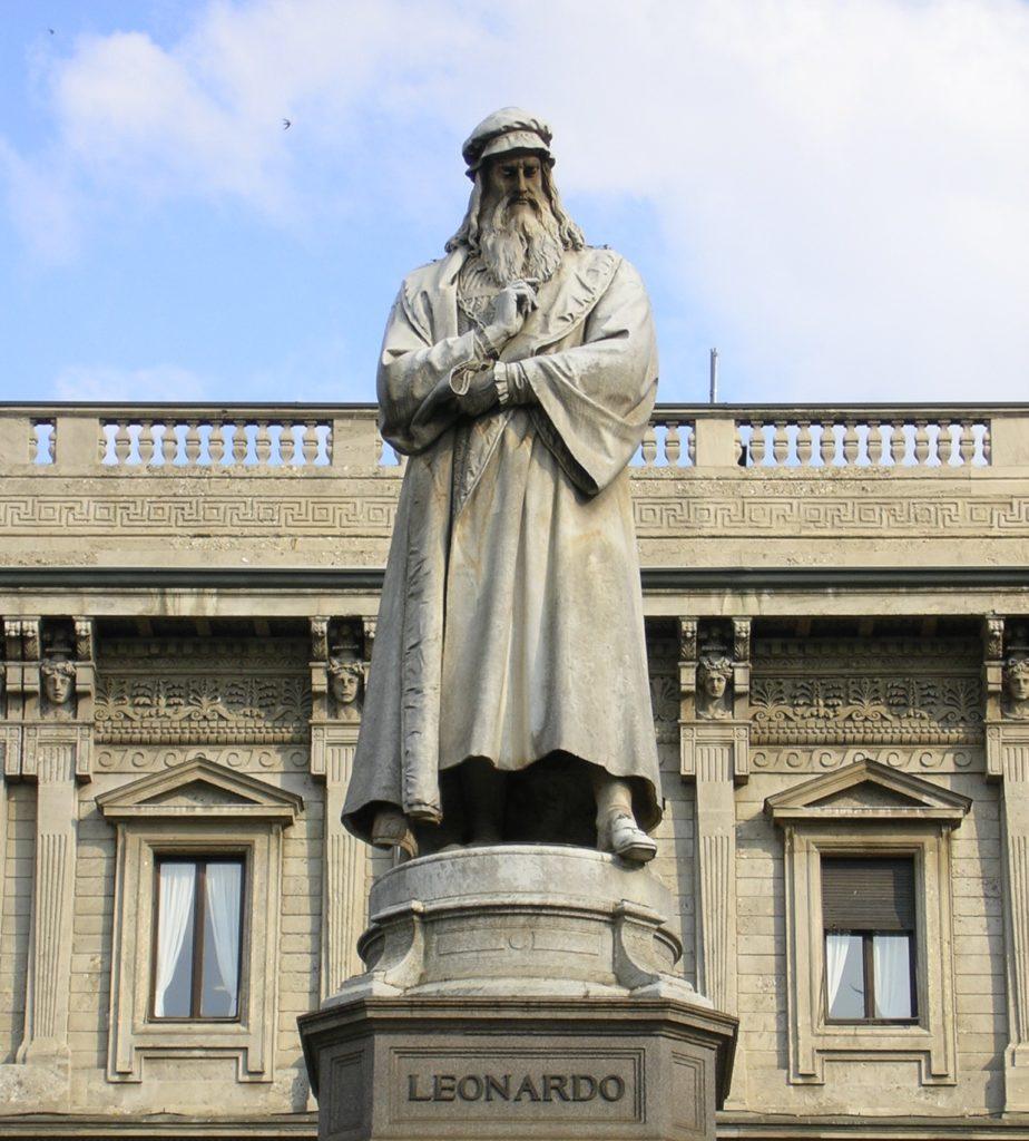 Leonardo Da Vinci in Piazza Scala