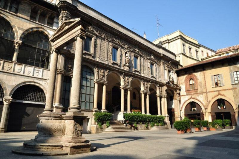 Scuole Palatine casa dei Panigarola