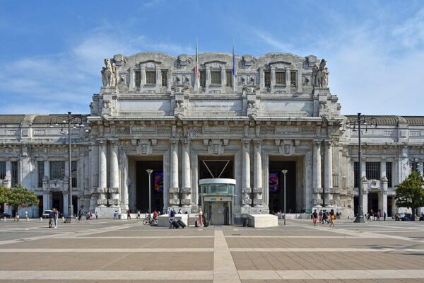 LA STAZIONE CENTRALE e I SUOI DINTORNI: tra echi Liberty e grazie Decò - 12/07